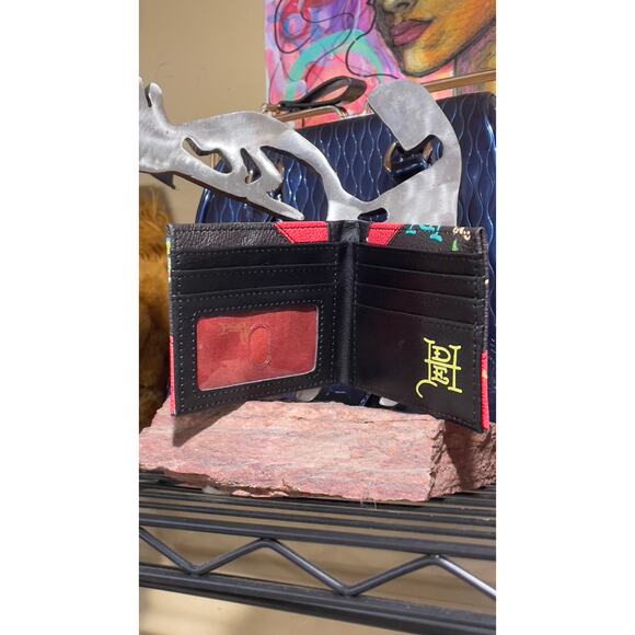 Ed Hardy Y2K Metal Stud Printed Bifold Deadstock Wallet- Red/Black - Picture 5 of 6